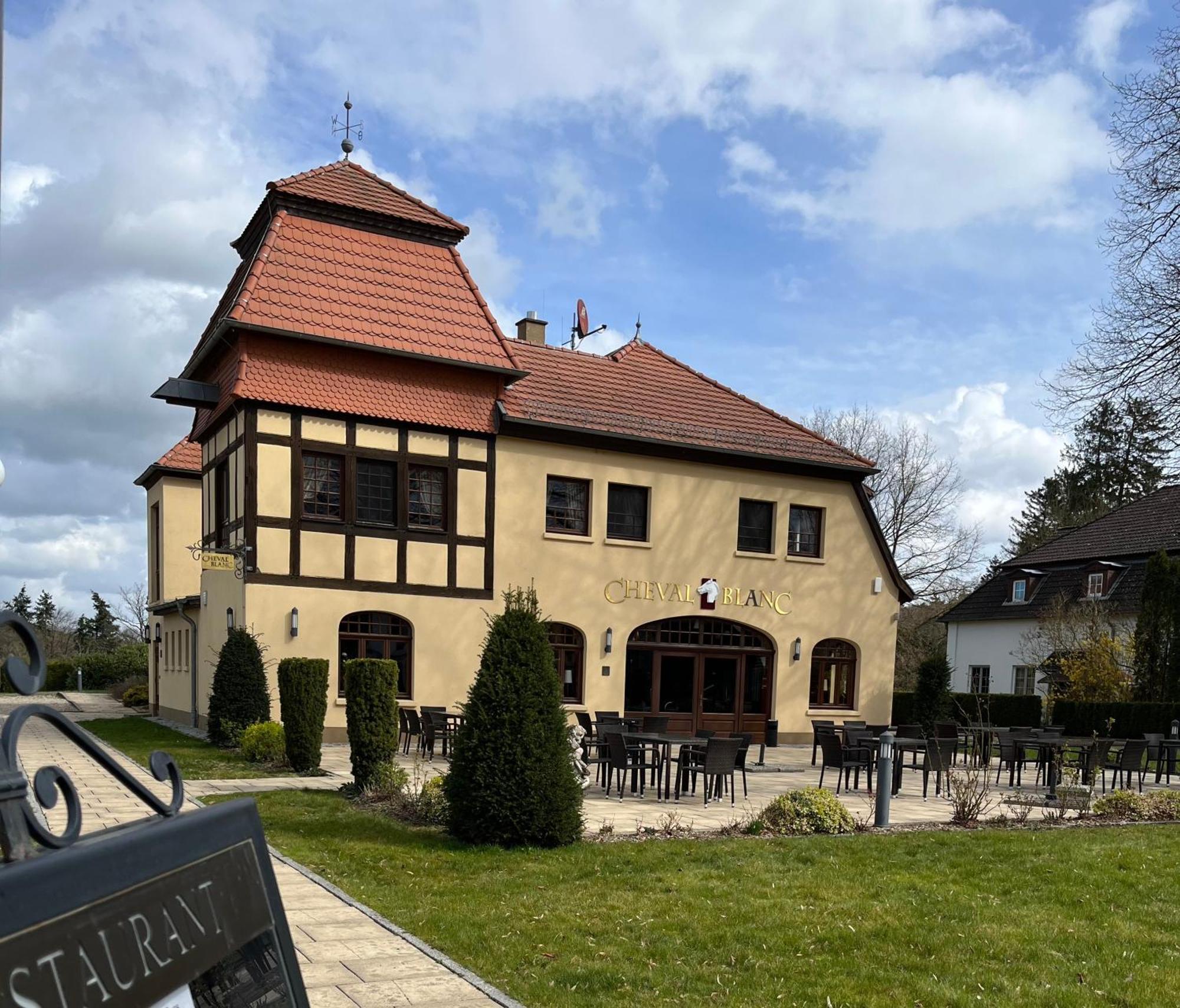 Bernsteinschloss Wendorf  Buitenkant foto