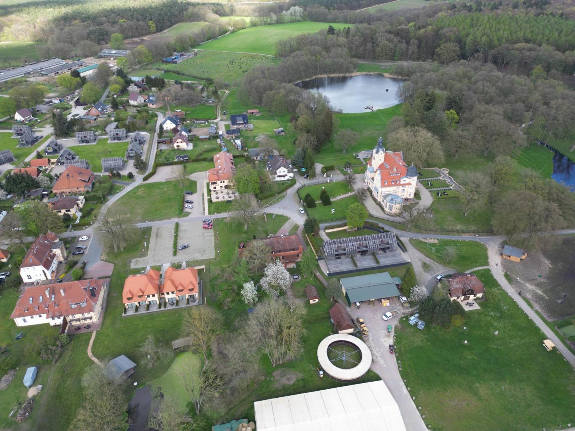Bernsteinschloss Wendorf  Buitenkant foto
